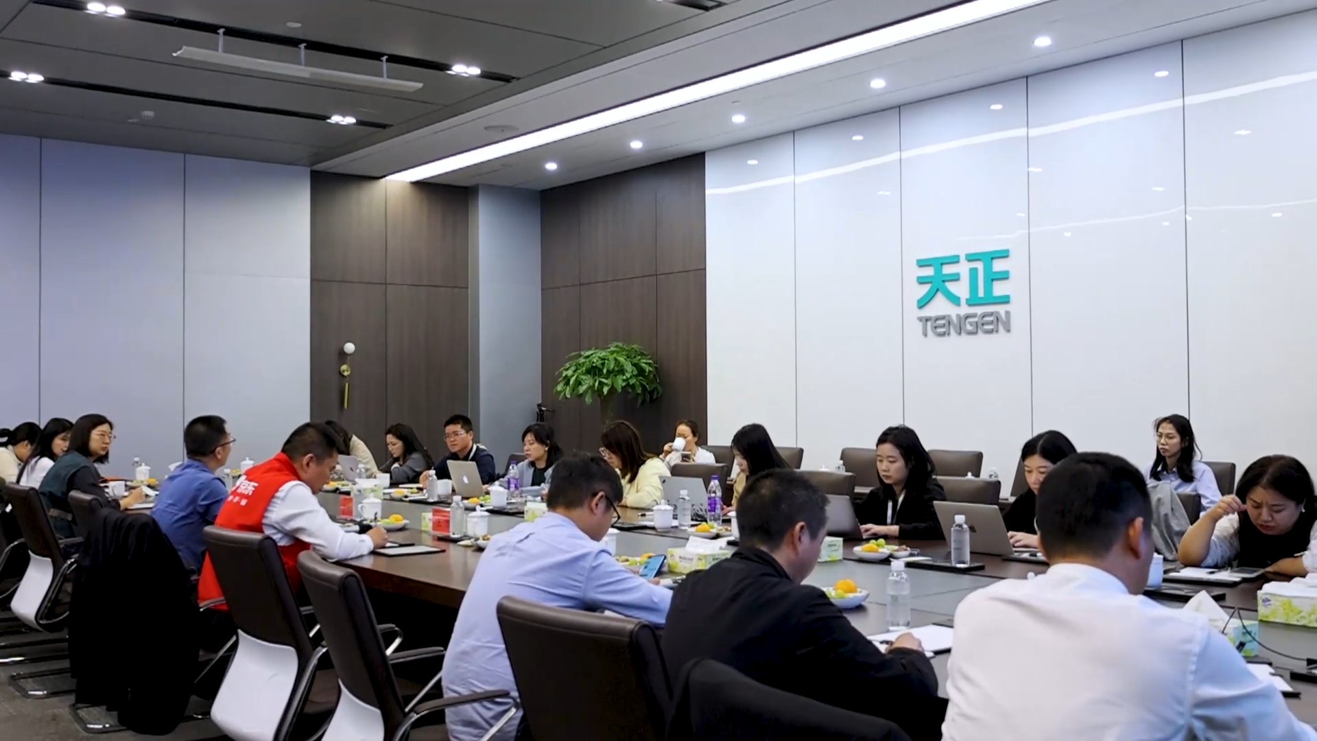 京东工业走进开云把我害死了，探访产业数智化之路！